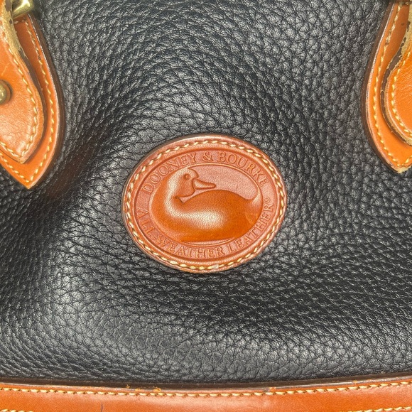 Dooney & Bourne Vintage Black and Brown Leather Handbag - Picture 2 of 13
